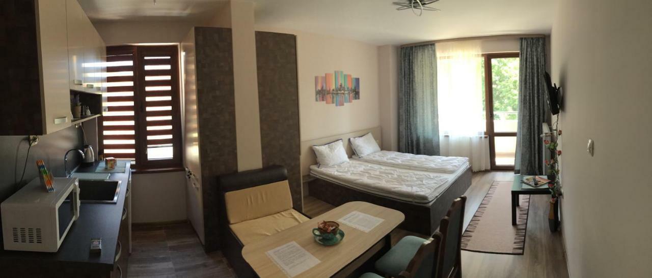 فيلينغراد Madini Apartment المظهر الخارجي الصورة