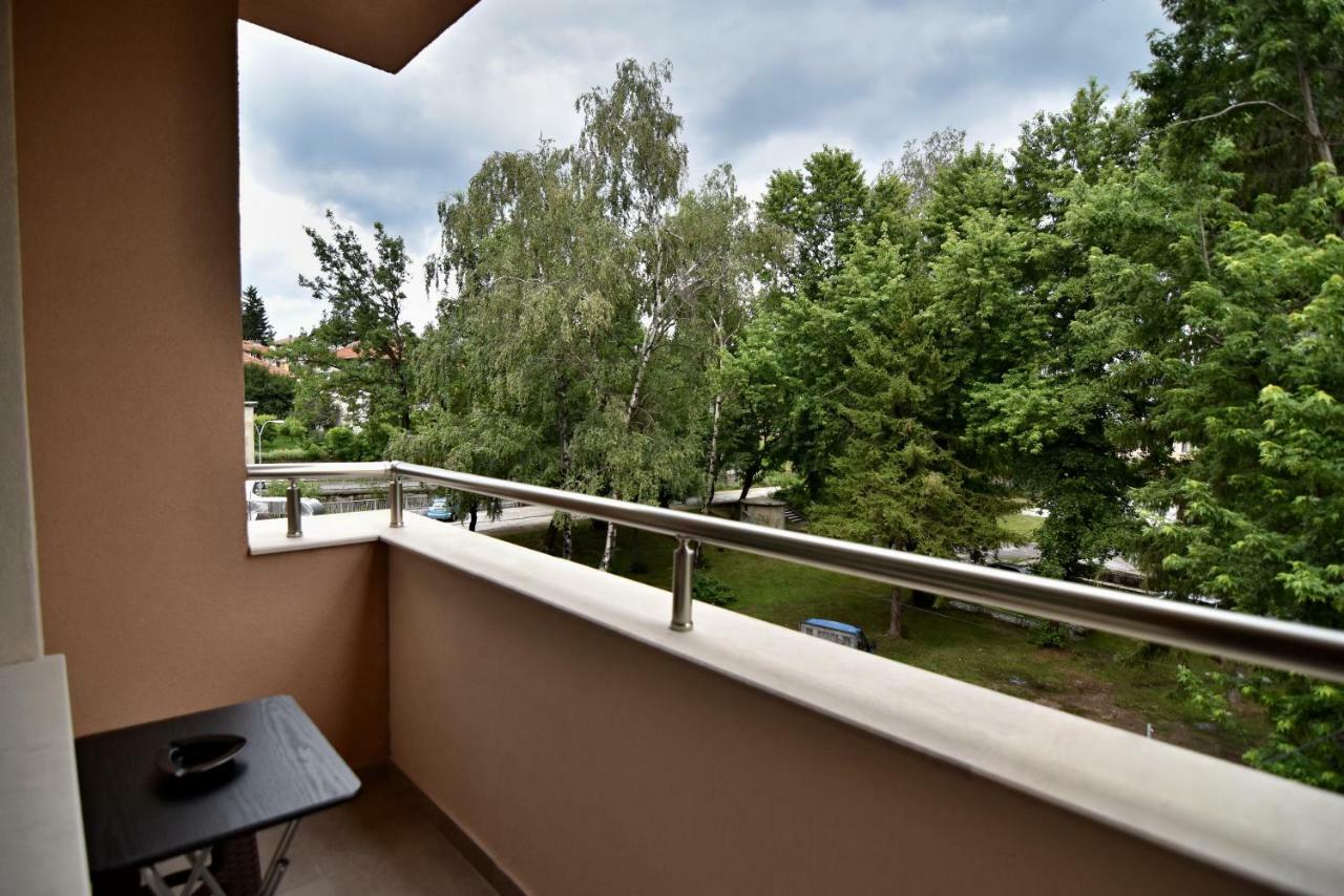 فيلينغراد Madini Apartment المظهر الخارجي الصورة
